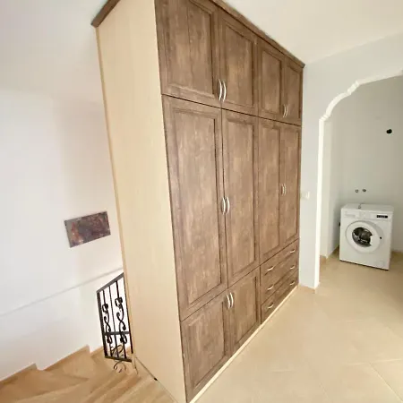 Sigla Villa *